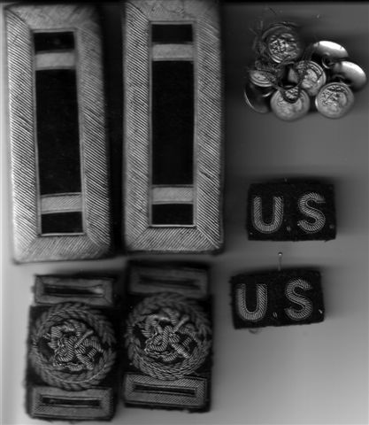 epaulets, buttons